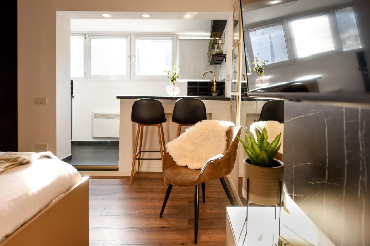 Calea Victoriei Modern Studio - Escape In The City Center Bukares Bagian luar foto