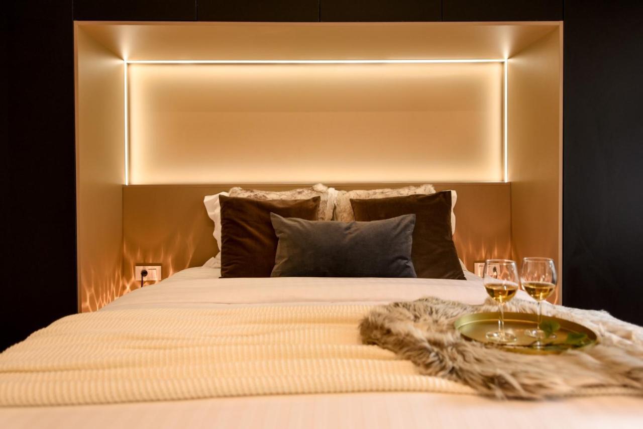 Calea Victoriei Modern Studio - Escape In The City Center Bukares Bagian luar foto