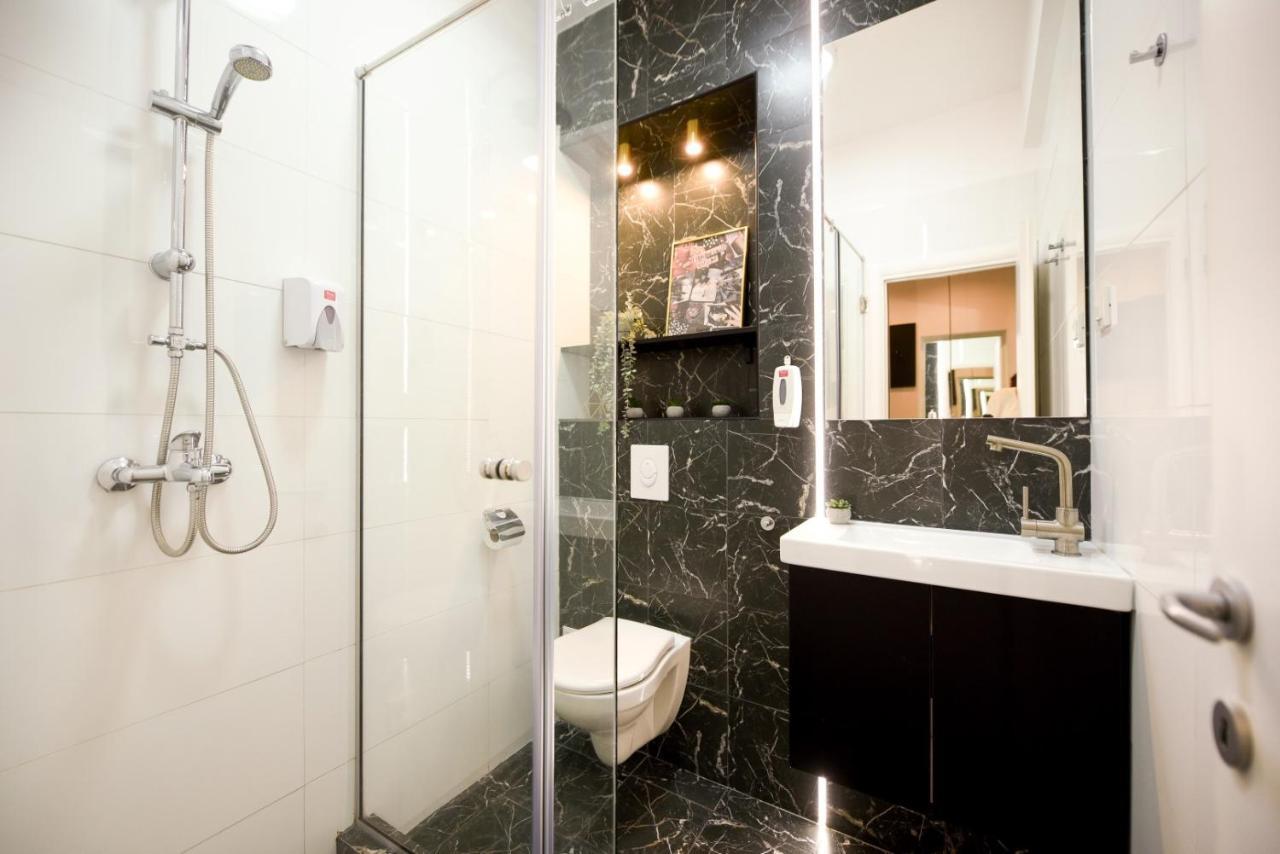 Calea Victoriei Modern Studio - Escape In The City Center Bukares Bagian luar foto