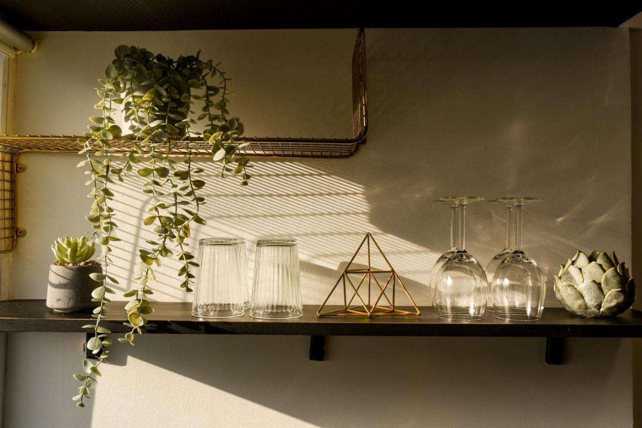 Calea Victoriei Modern Studio - Escape In The City Center Bukares Bagian luar foto